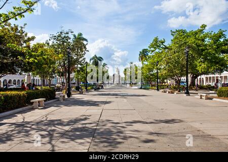 Cienfuegos, Kuba - 17. Dezember 2016: Jose Marti Park, der Hauptplatz von Cienfuegos (UNESCO Welt H Stockfoto