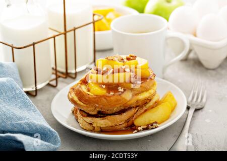 Caramel Apfel french Toast Stockfoto