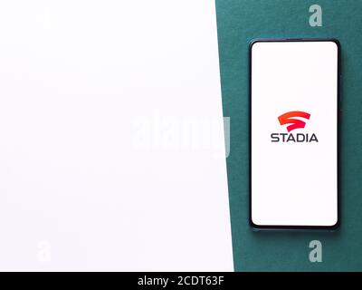 Assam, indien - August 27, 2020 : Stadia-Logo auf Telefon Bildschirm Stock Bild. Stockfoto