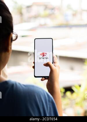 Assam, indien - August 27, 2020 : Stadia-Logo auf Telefon Bildschirm Stock Bild. Stockfoto