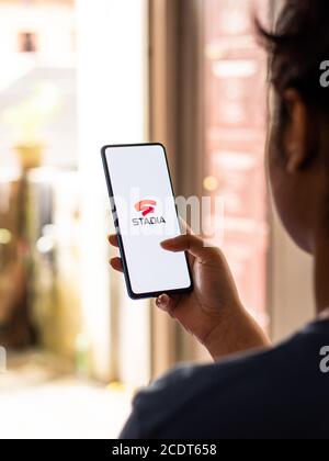 Assam, indien - August 27, 2020 : Stadia-Logo auf Telefon Bildschirm Stock Bild. Stockfoto
