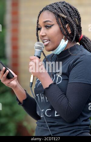 29. August 2020, London, Ontario, Kanada. Black Lives Matter protestieren im Victoria Park. Ghaida Hamdun sagt eine mächtige Speach. Luke Durda/Alamy Stockfoto