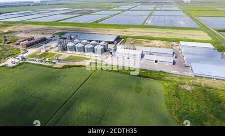 Anlage zur Trocknung und Lagerung von Getreide Stockfoto