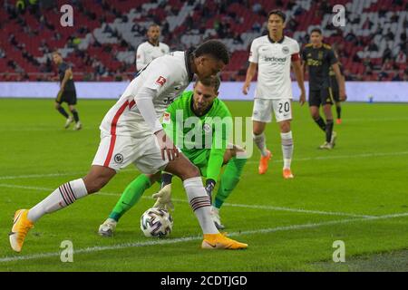 AMSTERDAM, NIEDERLANDE - AUGUST 29: Tuta von Eintracht Frankfurt, Torwart Kevin Trapp von Eintracht Frankfurt während des Vorsaison-Spiels zwischen Ajax und Eintracht Frankfurt am 29. August 2020 in Amsterdam, Niederlande. *** Lokale Bildunterschrift *** Tuta, Kevin Trapp Stockfoto