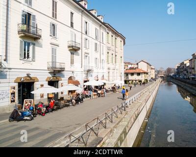 MAILAND-ITALIEN-03 12 2014, Zone des Navigli Kanal des Wassers geht in der Stadt Mailand Stockfoto