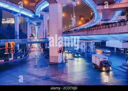 Yan'an Hochstraße Überführung Kreuzung Stockfoto