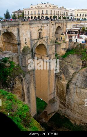 puento nuevo (neue Brücke), ronda, andalusien, spanien Stockfoto