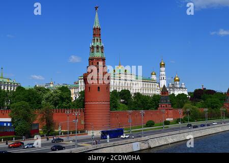 Kreml Damm im Frühling in Moskau, Russland Stockfoto