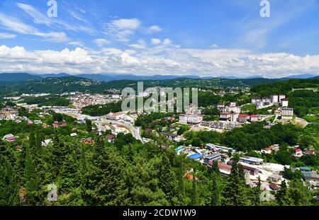 Blick von oben der Stadt Sotschi in Russland Stockfoto