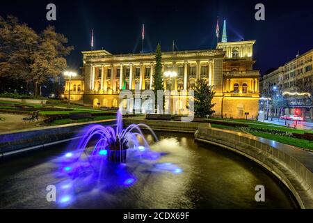 Belgrad / Serbien - 11. November 2016: Neuer Palast, ehemalige königliche Residenz des Königreichs Serbien und später des Königreichs Jugoslawien. Heute ist es das se Stockfoto