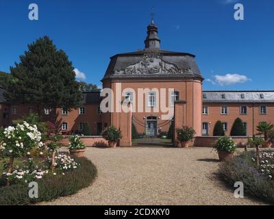 Romantisches rosa Schloss Schloss Wickrath in Mönchengladbach in Deutschland Stockfoto