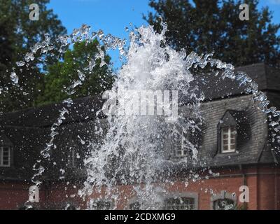 Romantisches rosa Schloss Schloss Wickrath in Mönchengladbach in Deutschland Stockfoto