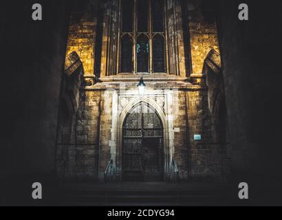 Kathedrale von Winchester in der Nacht Stockfoto