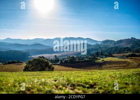 Ooty Stadt Luftaufnahme, Ooty (Udhagamandalam) ist eine Resortstadt in den westlichen Ghats Bergen, im indischen Tamil Nadu Zustand. Stockfoto