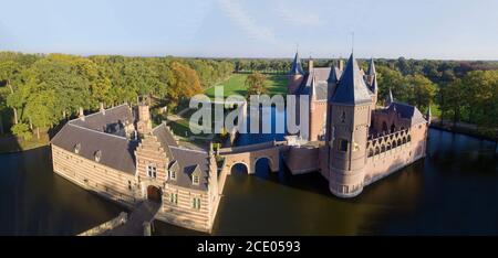 Das Schloss Heeswijk in den Nerherlands von oben gesehen Stockfoto