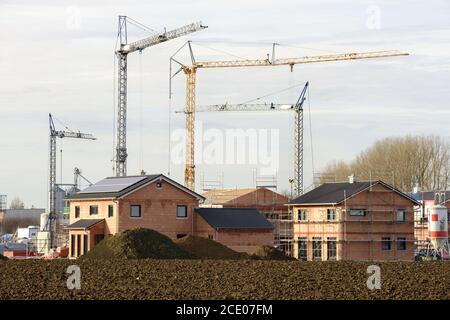 Viele neu gebaute Häuser im Bau Stockfoto