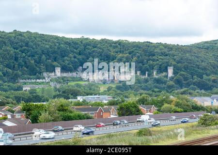 ABERGELE, Vereinigtes Königreich, 29. August 2020, Szenen von Gwrych Castle, Abergele, das Schauplatz der Serie I'm a Celebrity' aus dem Jahr 2021 ist. Das Schloss außerhalb von Abergele in Nordwales wurde aufgrund der Coronavirus-Pandemie ausgewählt, die den üblichen Standort Australiens verhinderte, Quelle: Gareth Tibbles Stockfoto