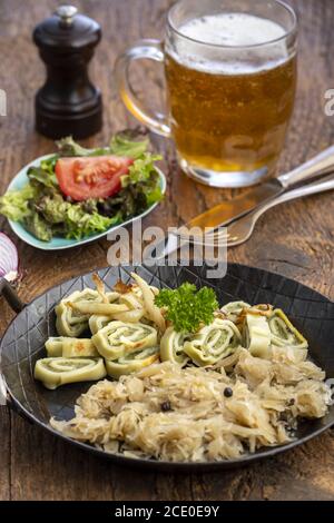 Bayerische Maultaschen in einer Pfanne Stockfoto