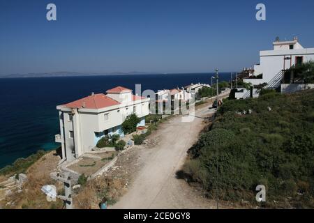 Die schönste Stadt der Türkei ist Karaburun Stadt Izmir. Schöne Küstenstadt Karaburun. Die schönsten Strände an der Küste von Karaburun. Stockfoto