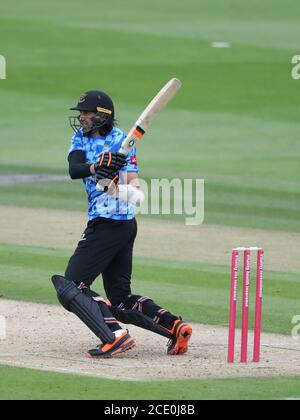 Hove, Großbritannien. August 2020. Sussex's David Wiese beim Vitality Blast T20 Match zwischen Sussex Sharks und Hampshire auf dem 1st Central County Ground, Hove Credit: James Boardman/Alamy Live News Stockfoto