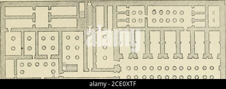. Eine Geschichte der Kunst im alten Ägypten . der ersten handwerklichen Notwendigkeiten unserer Zeit. Noch überraschender als die Exzentrizität seines Planes, sind die eigentümlichen Anordnungen, die im Inneren dieses Tempels zu finden sind. Wie bei Medinet-Abou und dem Ramesseum, gibt es zwei Gerichte, die jeweils von einem Pylon vorausgehen. Danach kommt die pronaos. Die Gerichte unterscheiden sich von denen bei Theben in havingno peristyles oder Kolonnaden. Das einzige, was der Art ist, ist eine Rufe von quadratischen Säulen, die vor der inneren Wand des zweiten Gerichts stehen (siehe Plan). Dies ist ein schlechtes Äquivalent für die majestätischen Kolonnaden und Akten von cary Stockfoto