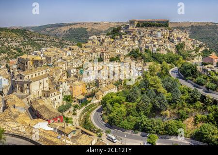 Panoramablick auf das historische Zentrum von Ragusa Ibla, Sizilien - Italien Stockfoto