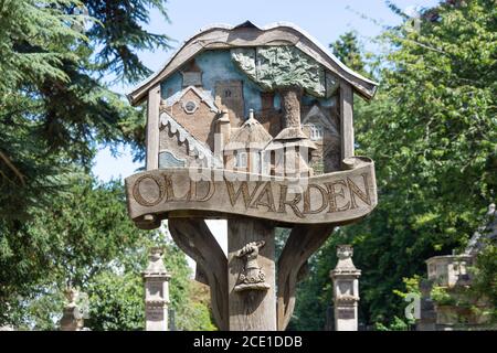 Dorfschild, Old Warden, Bedfordshire, England, Vereinigtes Königreich Stockfoto