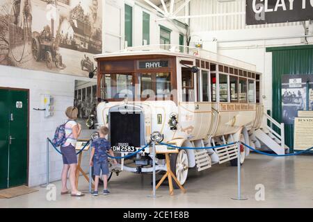 Der 1923 Leyland SG7 White Rose Motors Bus in Suttleworth Collection, Suttleworth Estate, Old Warden, Bedfordshire, England, Großbritannien Stockfoto