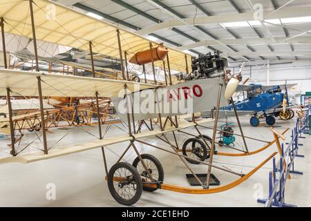 1910 Avro Triplane IV (Replik) in Suttleworth Collection, Suttleworth Estate, Old Warden, Bedfordshire, England, Großbritannien Stockfoto