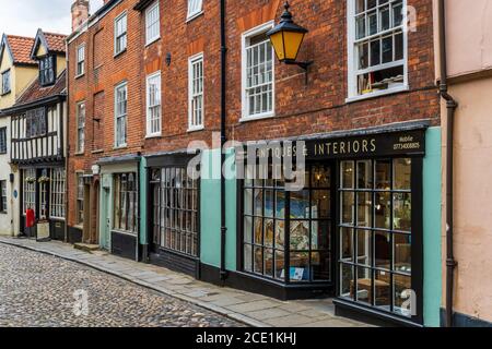 Norwich Antiquitätengeschäfte auf dem historischen Elm Hill im Zentrum von Norwich. Stockfoto