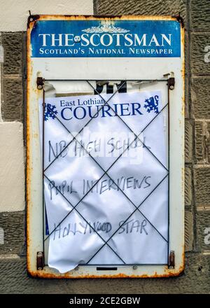 Zeitungswerbung in North Berwick, East Lothian, Schottland, Großbritannien Stockfoto