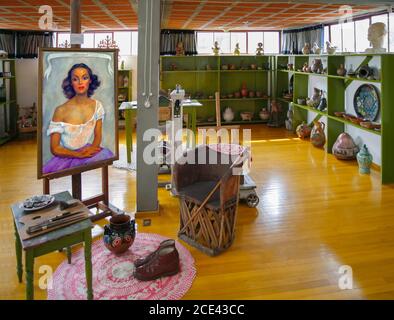 Porträt von Dolores Olmedo in Diego Rivera's Studio, Bellavista, Mexico City, Mexiko Stockfoto