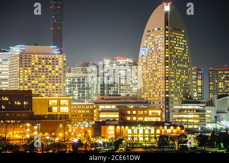 Minato Mirai Büro gesamte Beleuchtung Stockfoto