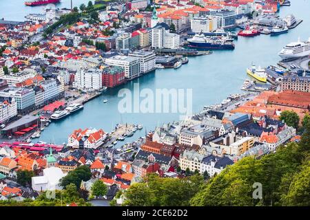 Bergen, Norwegen Luftbild mit bunten Häusern Stockfoto