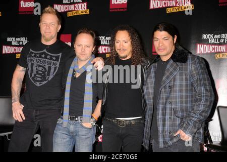 Manhattan, Vereinigte Staaten Von Amerika. Januar 2007. NEW YORK - JANUAR 14: (L-R) die Metallica-Bandmitglieder James Hetfield, Lars Ulrich, Kirk Hammett und Robert Trujillo besuchen am 14. Januar 2009 die Ankündigung der Rock and Roll Hall of Fame 2009 in den Fuse Studios in New York City.Leute: Metallica-Band Credit: Storms Media Group/Alamy Live News Stockfoto