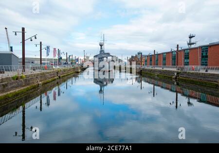 Belfast, Northern Iralnd - 03. August 2020: Die HMS Caroline, ein C-Klasse leichter Kreuzer der Royal Navy, der im ersten Weltkrieg eingesetzt wurde Stockfoto