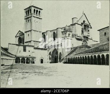 . Pélerins de Rome et du XXVIe Congrés Eucharistique International (24-29 Mai 1922). Le 'Congrès du Pape'. Cérémonies grandioses et paroles de paix - Pie XI et les Canadiens. - Retour par Assise et autres villes et sanctuaires. - Souvenirs und Eindrücke; . MESSE PONTIFICALE: LA COMMUNIO.. ASSISE: la basilique de saint François. – 81 – de cette fidélité par tant de grâces de choix, que nous envient les peulesmoins favorisés de paix sociale et de bonheur familial.. Lallusion conciseau Congrès eucharistique auquel nous étions venus assister au nosfamilles et de nos amis de là-Bas, les r Stockfoto