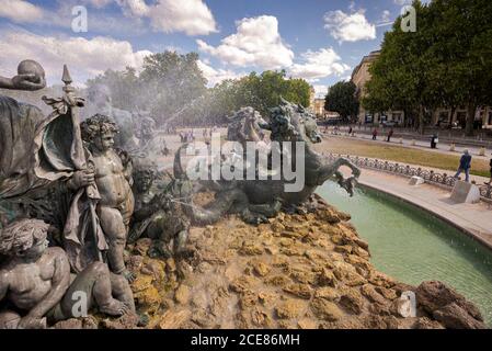 BORDEAUX, FRANKREICH – 13. AUGUST 2017: Detail des Brunnens des Monument aux Girondins auf dem Place des Quinconces Stockfoto