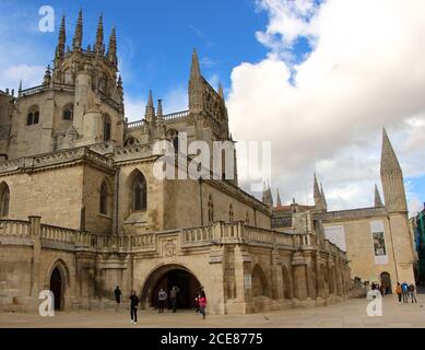 Kathedrale der Heiligen Maria von Burgos von der Plaza Rey San Fernando Kastilien und Leon Spanien Stockfoto