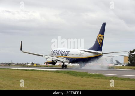 Flugzeug am Flughafen London Southend in Essex UK Stockfoto