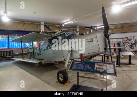 Ein De Havilland (DH 87B Hornet Moth Flugzeug auf Ausstellung im De Havilland Museum, London Colney, Großbritannien Stockfoto