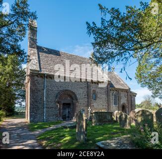 Die normannische Kirche St. Mary und St. David Kirche in Kilpeck. Stockfoto