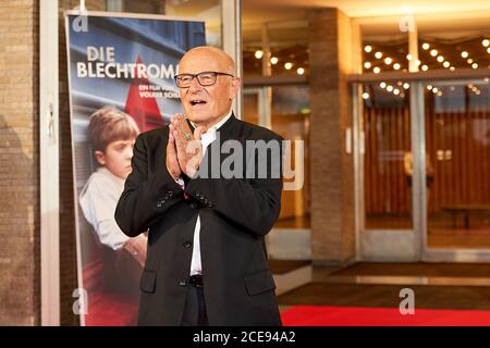 Deutschland. August 2020. Foto-Call für DIE BLECHTROMMEL beim Kino International in Berlin mit Regisseur Volker Schloendorff Quelle: dpa/Alamy Live News Stockfoto