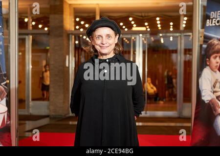 Deutschland. August 2020. Foto-Call für DIE BLECHTROMMEL beim Kino International in Berlin mit Katharina Thalbach Quelle: dpa/Alamy Live News Stockfoto