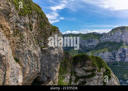 Der steile Grat des majestätischen Schaefler Gipfels im Alpsteingebirge in Appenzell, Schweiz Stockfoto
