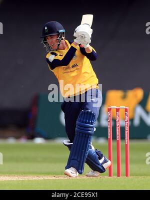 Yorkshire Vikings' Harry Brook schlagen während des Vitality T20 Blast Spiels an der Trent Bridge, Nottingham. Stockfoto