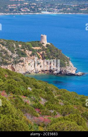 Italien, Sardinien, Alghero, Nationalpark Porto Conte, Capo Caccia, Blick Richtung Bollo Tower Stockfoto