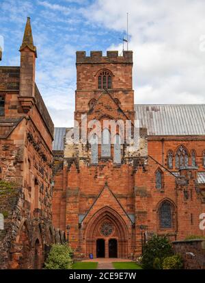 Carlisle Kathedrale UK Blick vom Vordereingang Stockfoto