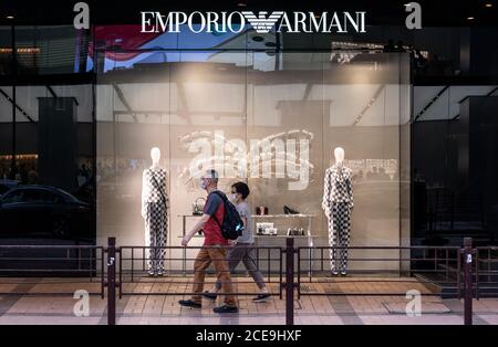 Hongkong, China. August 2020. Die italienische Modemarke Emporio Armani Store ist in Hongkong zu sehen. Kredit: SOPA Images Limited/Alamy Live Nachrichten Stockfoto