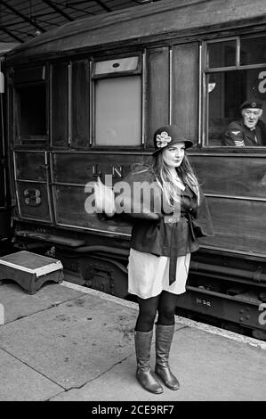 Weiblich in Station (senden) Stockfoto